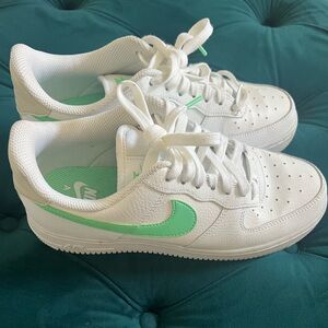 Nike Air Force 1